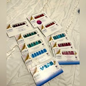 10 Color Street nail packs (8 mani, 2 pedi) to help support 🐶 w/cancer